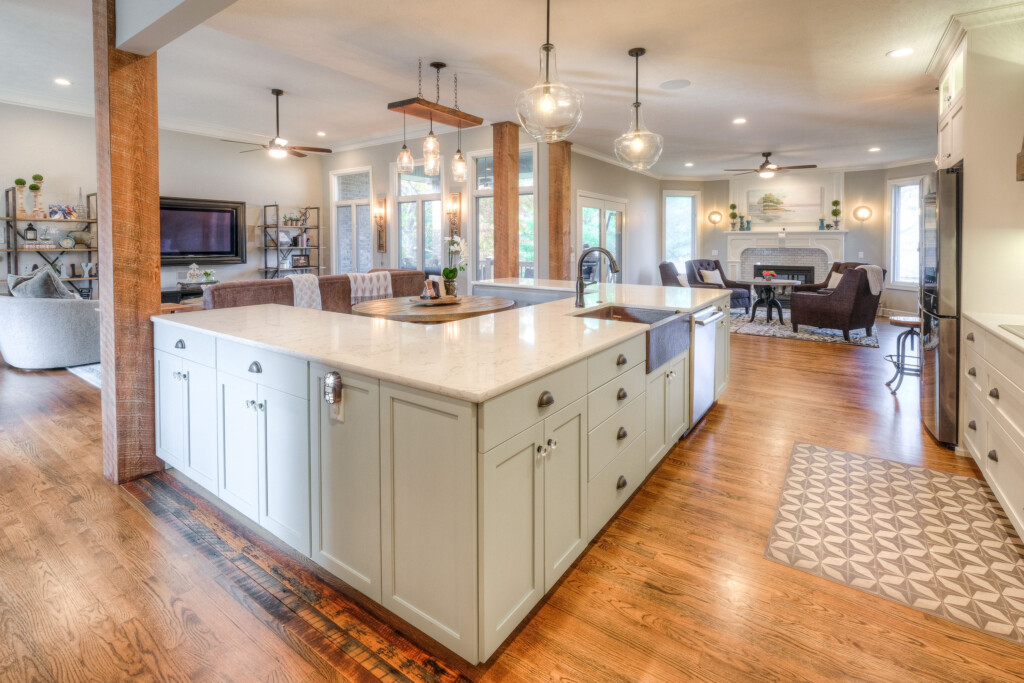 20 House Plans Kitchen In Middle Information - Floor Plans With Kitchen In Middle Of House